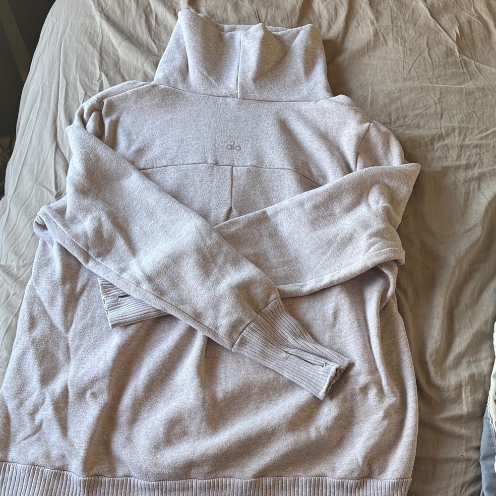 ALO Yoga women's Light heather mauve grey Turtleneck Sweater